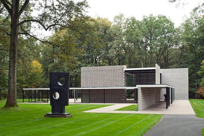 Small Group Tour to NP Hoge Veluwe (van Gogh) from Amsterdam - Exploring De Hoge Veluwe by bike and lookout