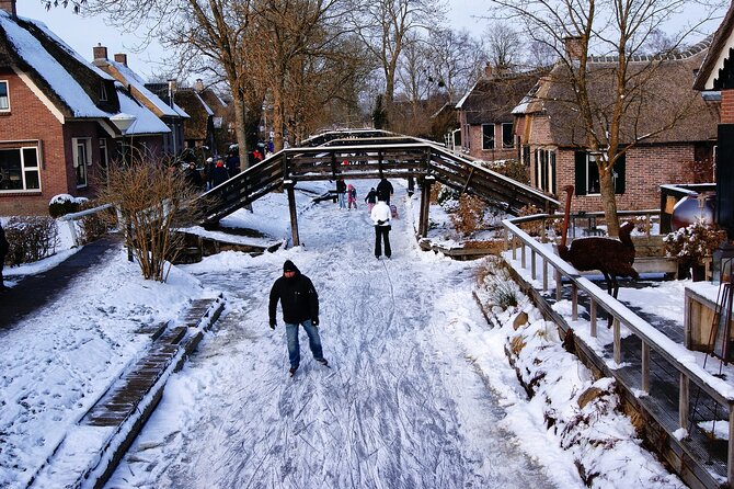 Small-Group Tour to Windmills & Giethoorn with boat tour - Who should book this day trip?