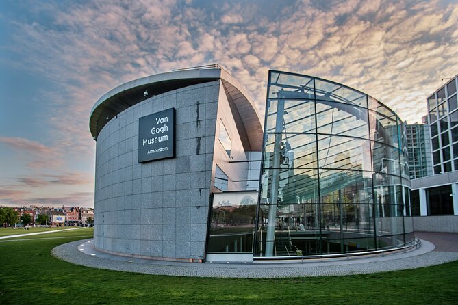 Small Group Tour: Van Gogh Museum Entry Included - What the guide adds beyond labels