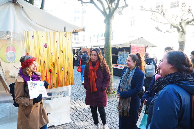 Small-Group Women's History Tour in Amsterdam - Queen Wilhelmina and the problem of power