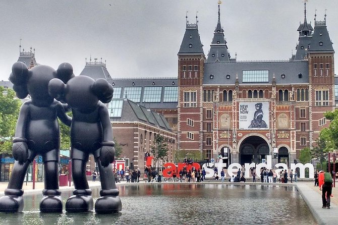 Taxi from a hotel in Amsterdam to the cruise port in Amsterdam - Comfort, privacy, and cleanliness