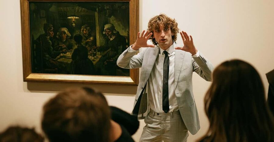 Tour in Spanish: Van Gogh Museum Private Tour - Van Gogh’s final years and the danger of a simple story