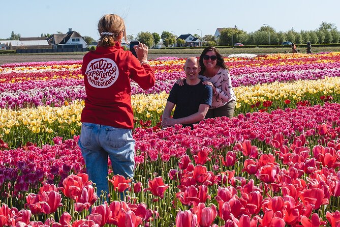 Tour to Giethoorn and Keukenhof Tulip Fields from Amsterdam - A long spring day beyond Amsterdam