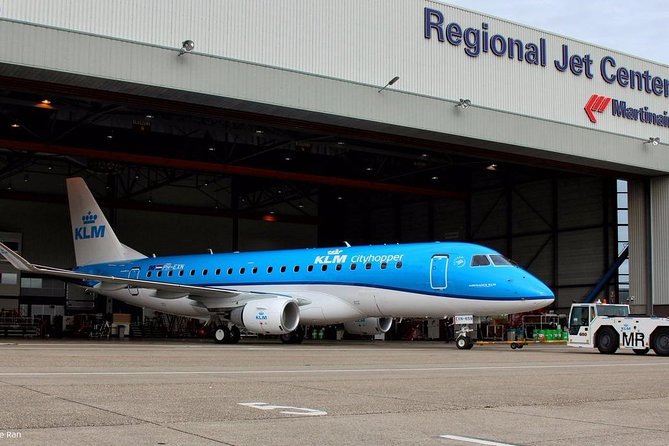 VIP Amsterdam Airport Departure Transfer - Leaving Amsterdam in a private car