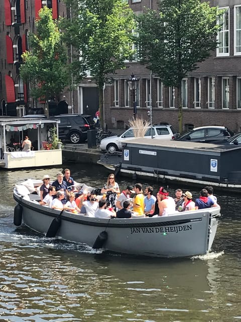 Visit Amsterdam by Boat with a French Guide (french) - Key points before you book