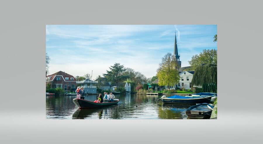Volendam: Bike Rental including Highlights-Routes - Edam, canals and cheese