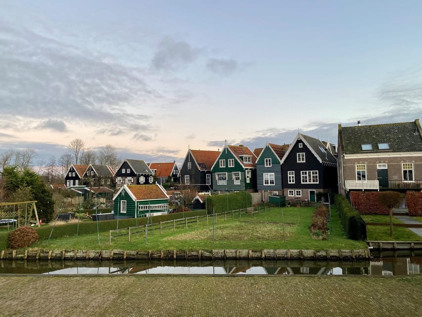 Volendam: E-Bike Rental including Highlights-Routes - What the self-guided format really means