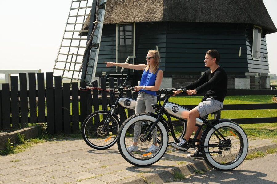 Volendam: E-Fatbike Rental - The longer route to Marken
