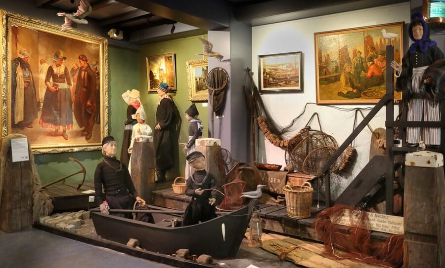 Volendam: Volendams Museum Entry Ticket - Why the cigar-band room is worth your time