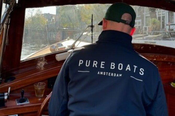 Winter Canal Cruise in Amsterdam - Why the small group matters