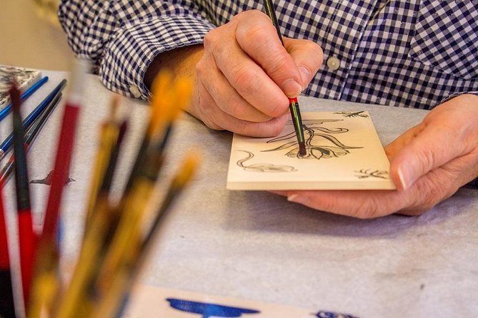 Workshop 'Paint your own Delft Blue Tile!' - Key points to know before you book