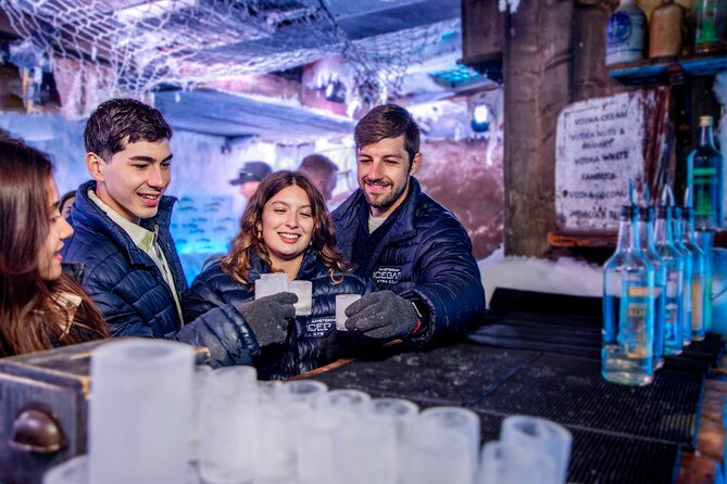 Xtracold Icebar Amsterdam, 3 Drinks Included - Starting in the warm lounge