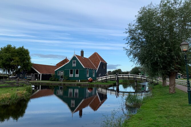 Zaanse Schans and Giethoorn Small-Group Tour with Hotel Pick-Up - Wooden shoes and the Kooijman workshop
