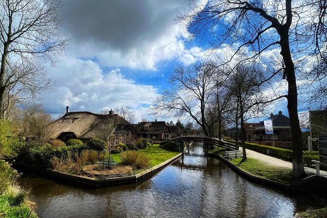 Zaanse Schans and Giethoorn Unique Day Trip with Boat Cruise - Weather can change the character of the day