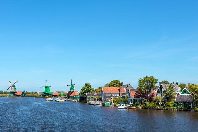 Zaanse Schans, Edam, Volendam and Marken Tour - Marken: a short final walk through village lanes