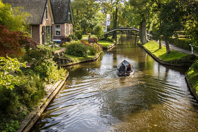 Zaanse Schans Giethoorn Private Tour from Amsterdam Canal Cruise - Guide style and the value of personal attention