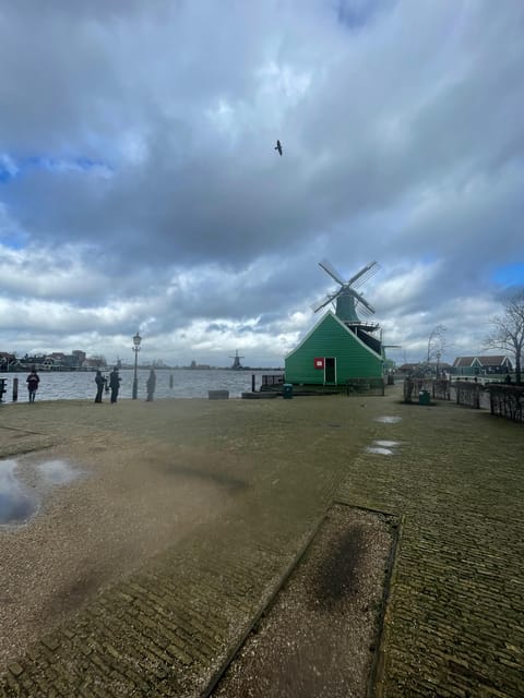 Zaanse Schans: Half-Day Private Guided Tour - Cheese tasting at a Dutch farm