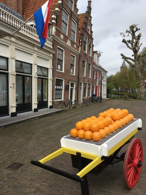 Zaanse Schans: Windmills, Clogs & Cheese by Electric Scooter - Who should book this experience?