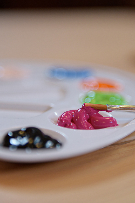 Zaanse Schans: Wooden Shoe Painting Workshop - Choosing Between Three Wooden Shoe Styles