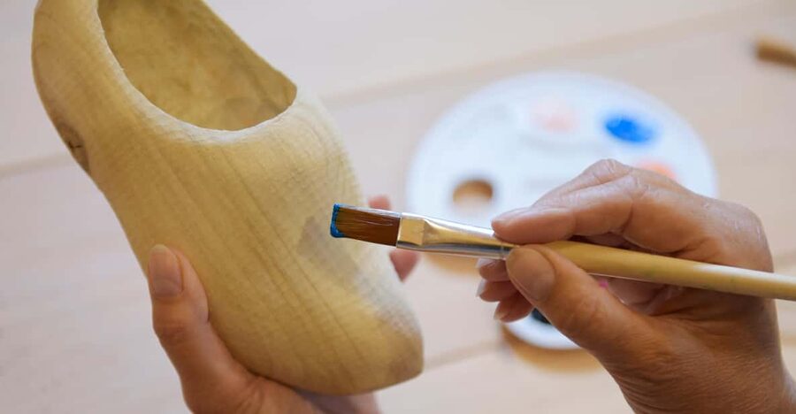 Zaanse Schans: Wooden Shoe Painting Workshop - How Much Creative Help Should You Expect?