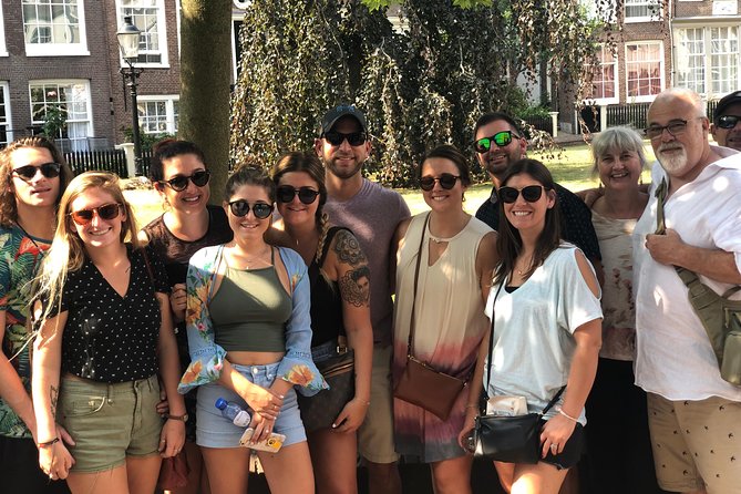 Zen Amsterdam Tour : Alternative History and High Experiences - The Amsterdam Museum area explains the symbols